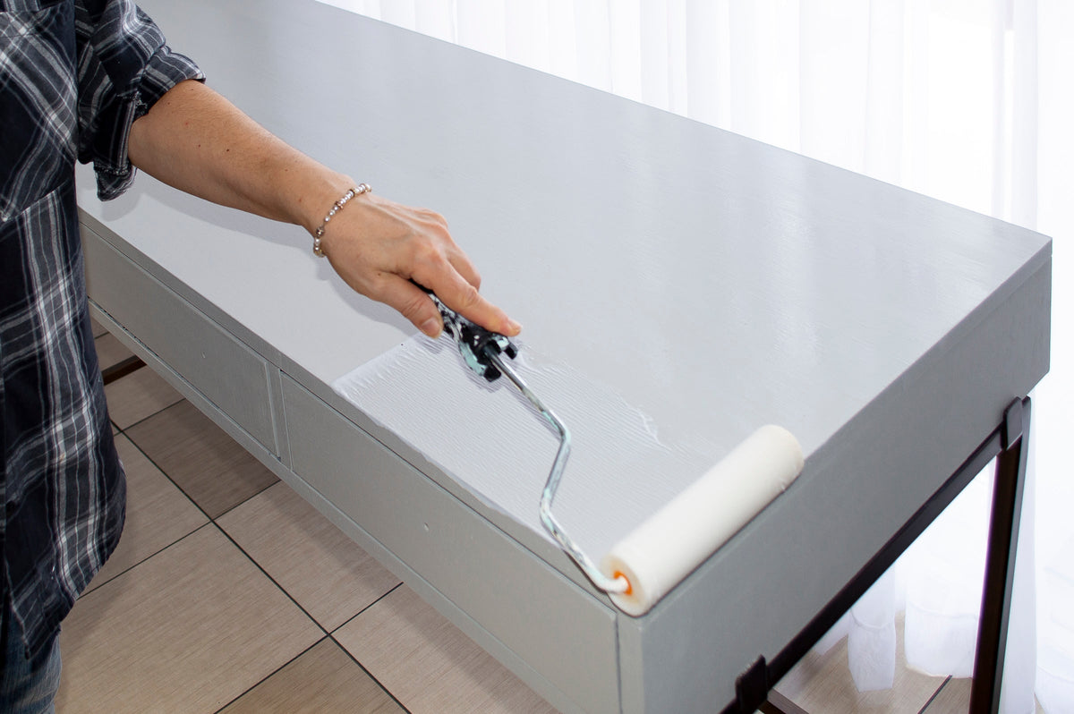 How to use a paint roller for best results