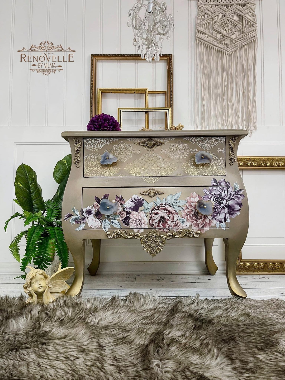 Colour Blending and Image Transfers with Renovelle