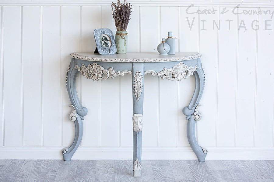 HOW TO CREATE A PERFECT FRENCH BLUE PAINT COLOUR